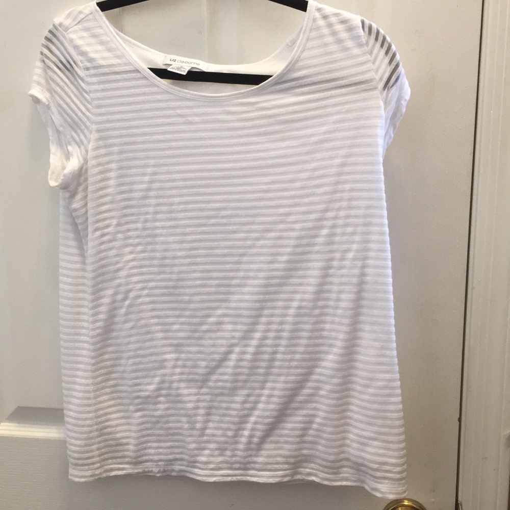 FINAL MARKDOWN Ladies Liz Claiborne top medium